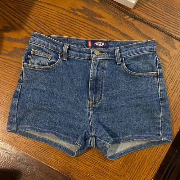 Vintage BONGO Zip Up Marilyn Jean Shorts Dark Stone Wash Size 7 Y2K 90s Denim - Picture 1 of 14